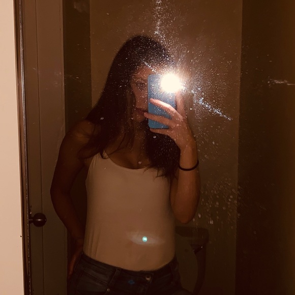 Meet your Posher, Liz - Picture 1 of 1